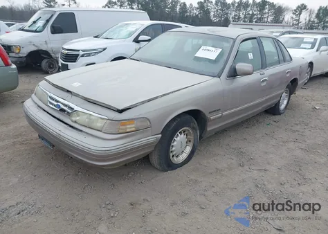 1995 Ford Crown Victoria Lx z USA, uszkodzony, nr VIN 2FALP74W1SX141511